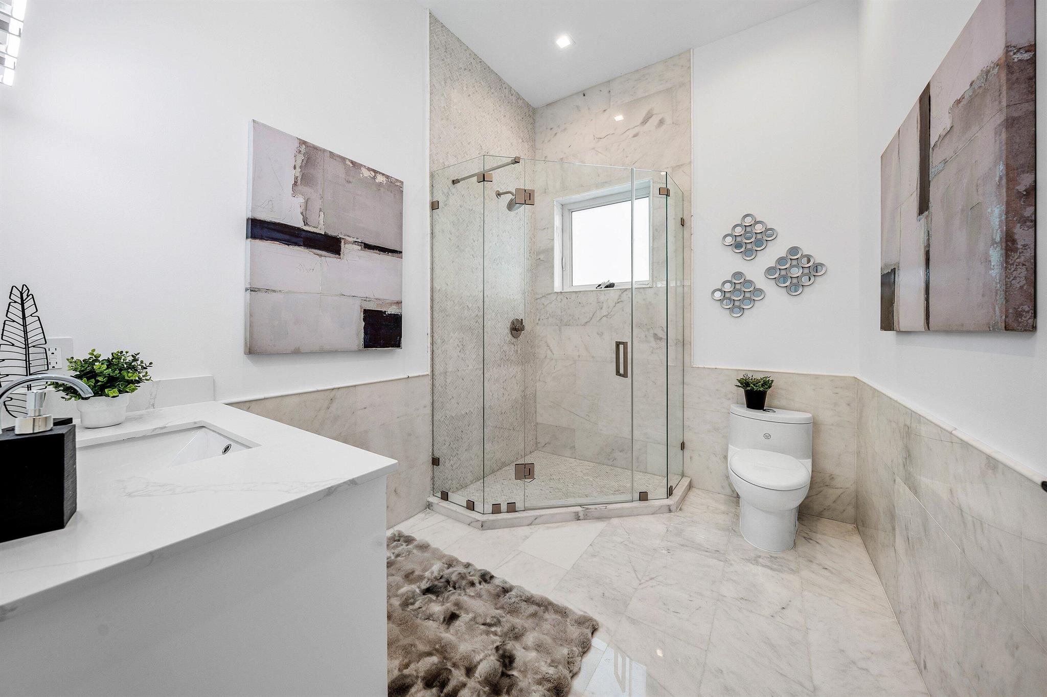 2641 NE 48th St Lighthouse Point, FL 33064