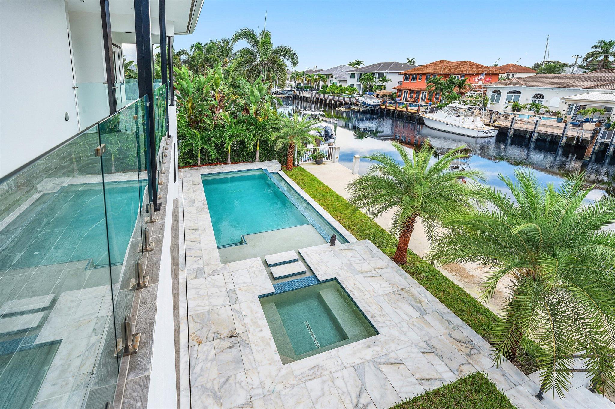 2641 NE 48th St Lighthouse Point, FL 33064