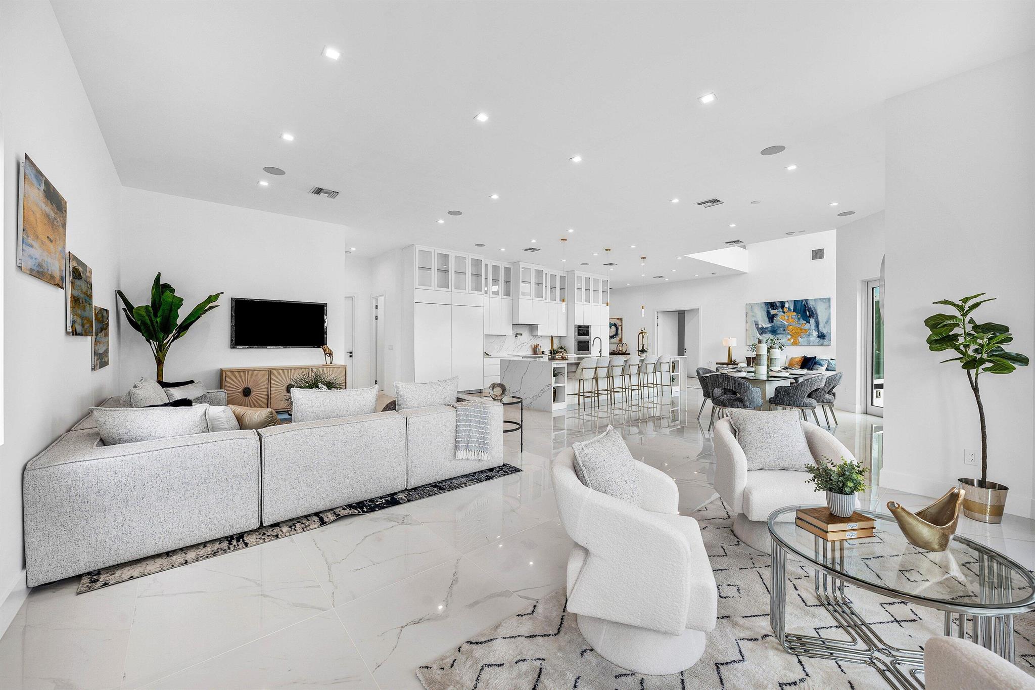 2641 NE 48th St Lighthouse Point, FL 33064