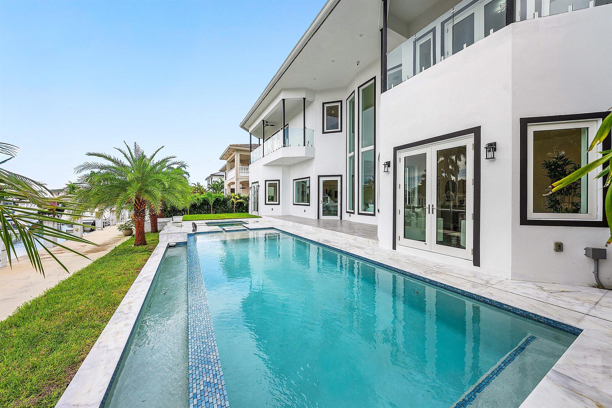 2641 NE 48th St Lighthouse Point, FL 33064