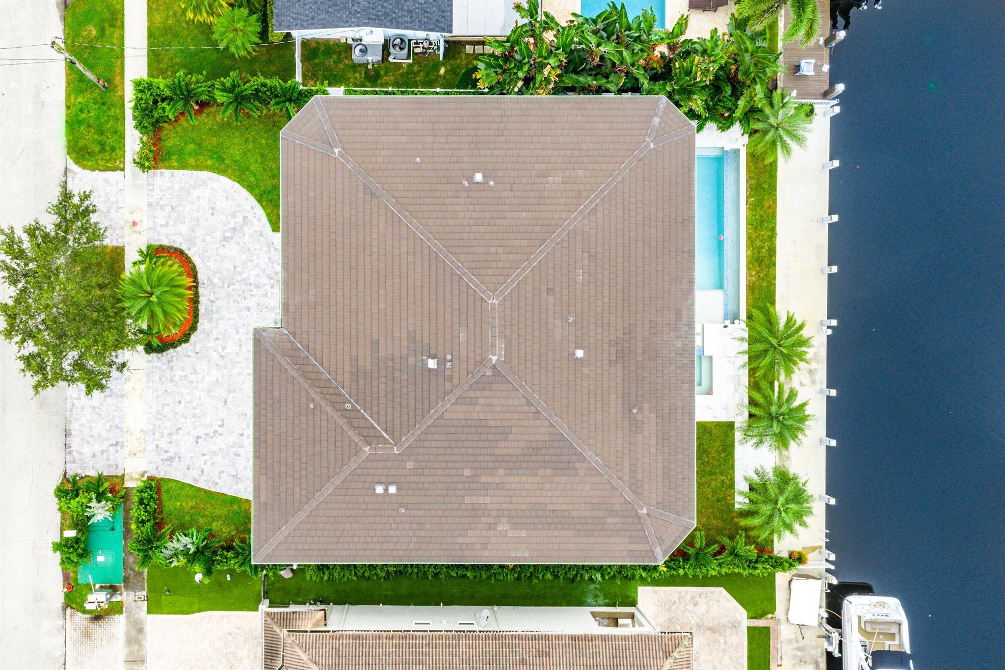 2641 NE 48th St Lighthouse Point, FL 33064