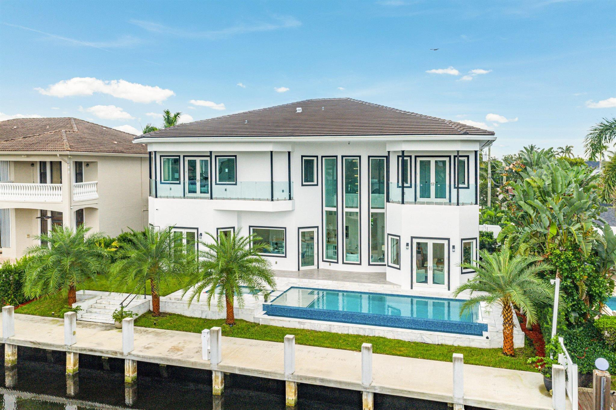 2641 NE 48th St Lighthouse Point, FL 33064