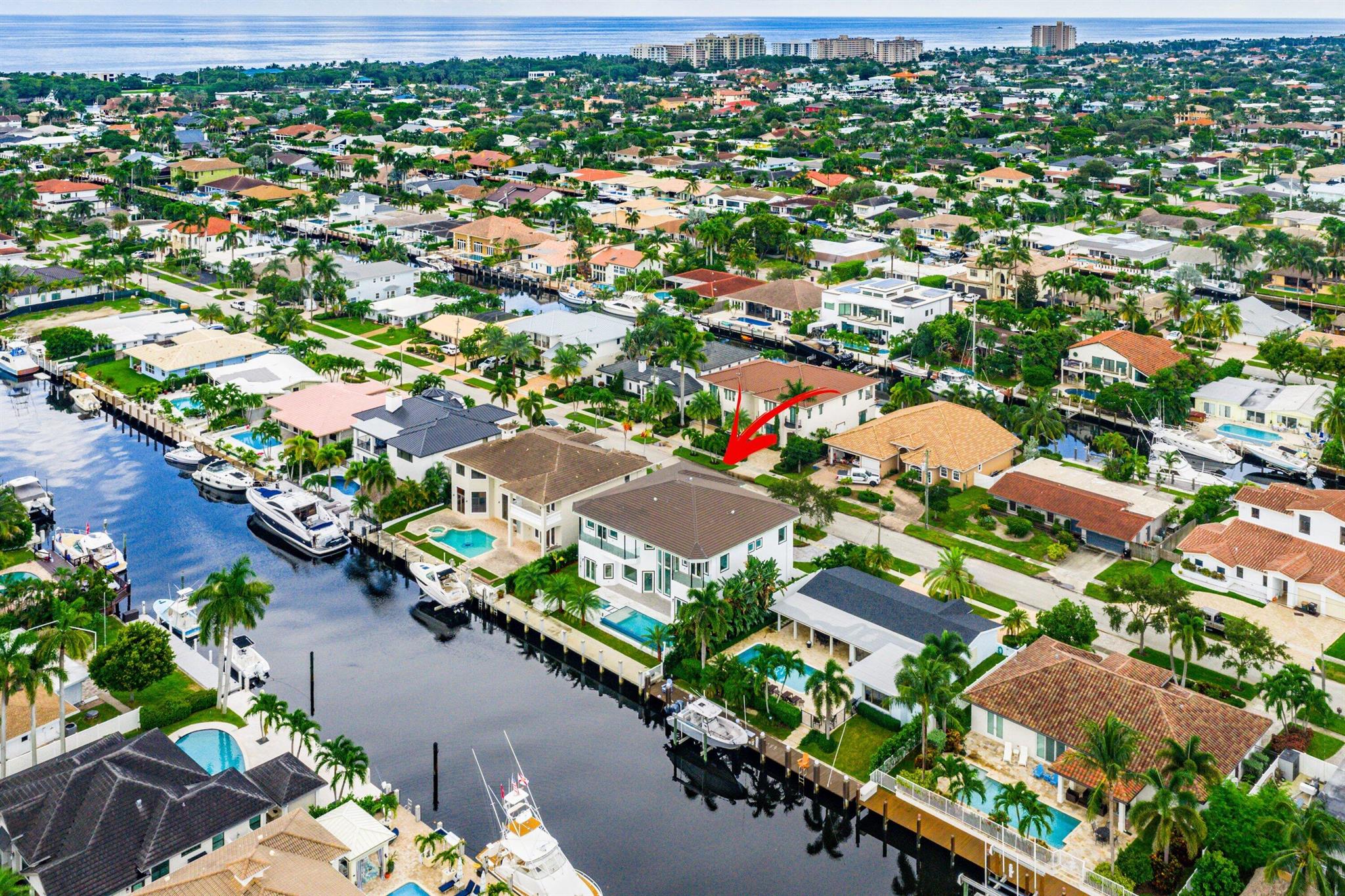 2641 NE 48th St Lighthouse Point, FL 33064