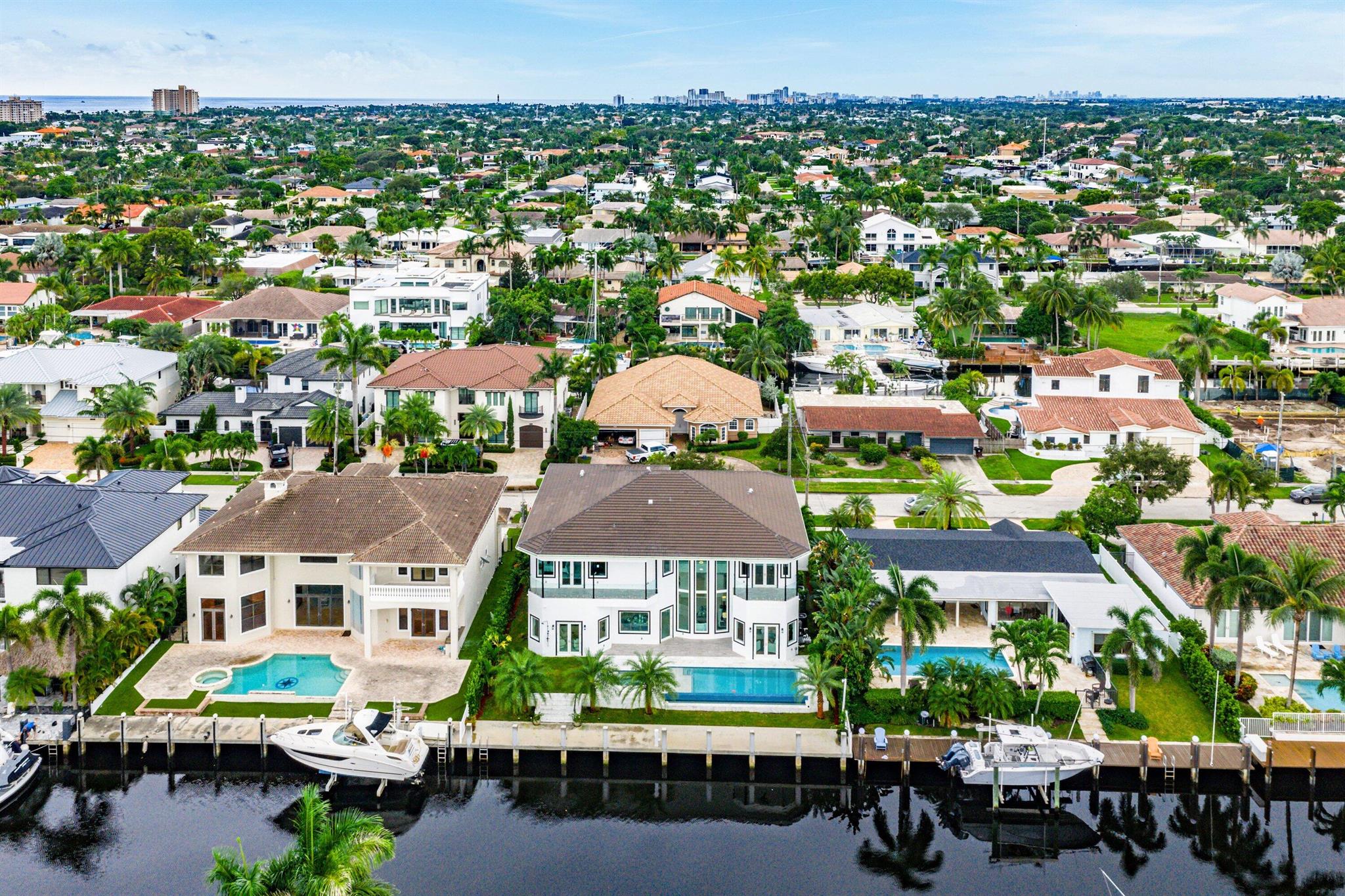 2641 NE 48th St Lighthouse Point, FL 33064