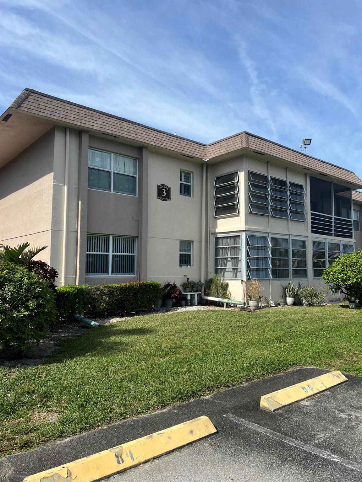 504 Davis Rd #95