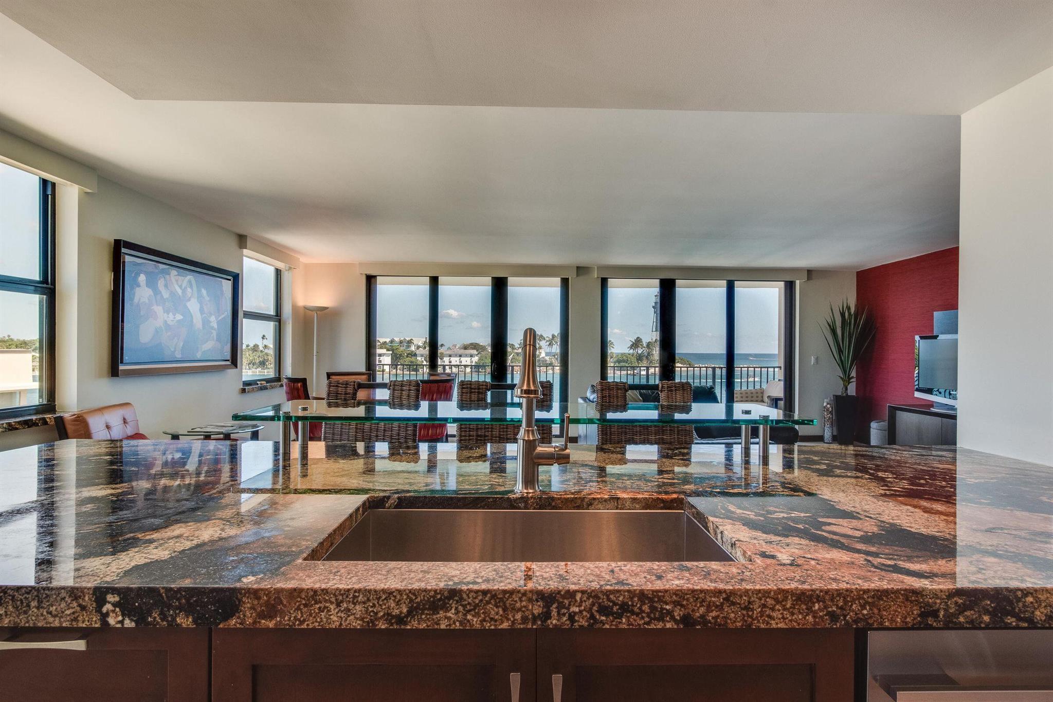 2500 Bay Dr #4a Pompano Beach, FL 33062