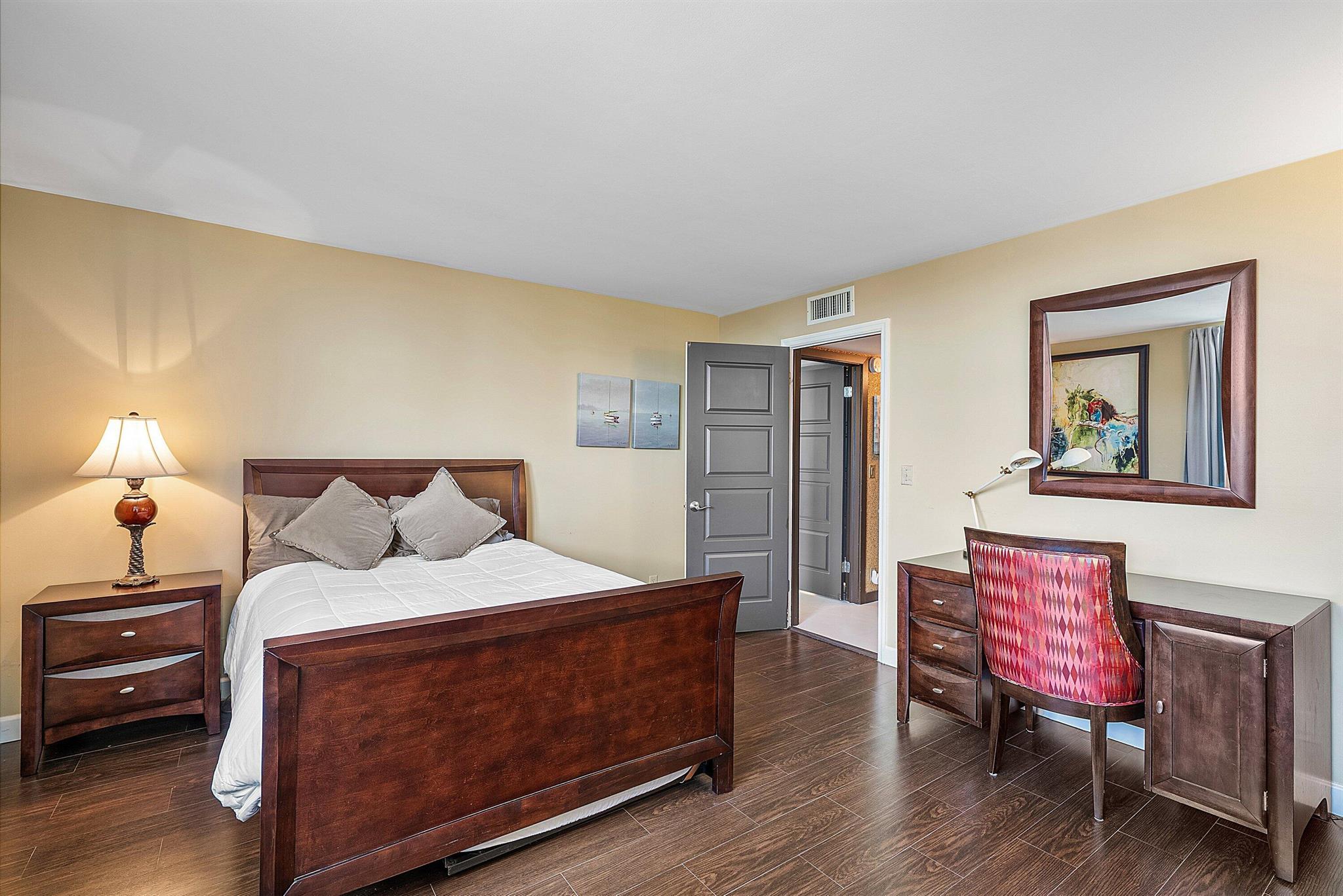 2500 Bay Dr #4a Pompano Beach, FL 33062