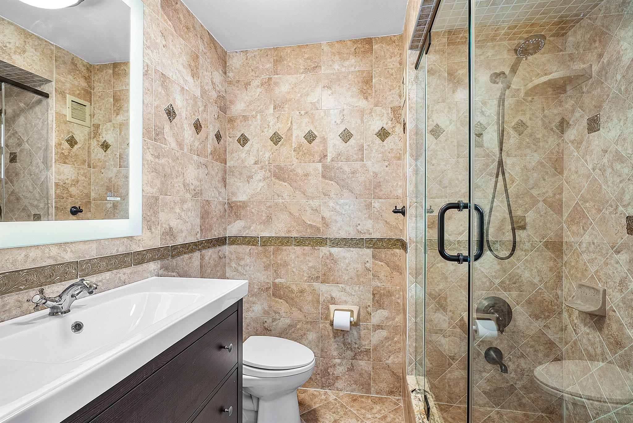 2500 Bay Dr #4a Pompano Beach, FL 33062