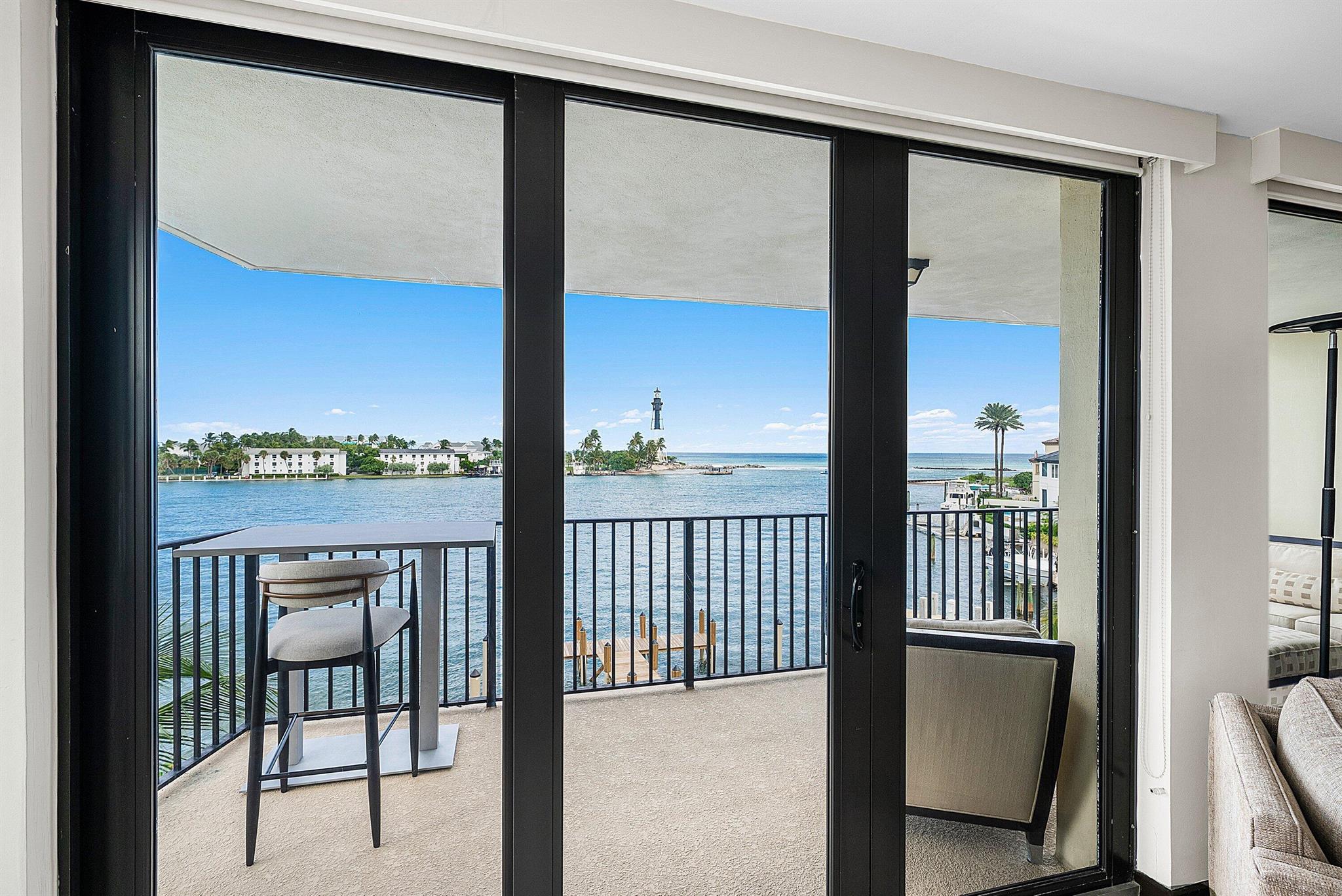 2500 Bay Dr #4a Pompano Beach, FL 33062