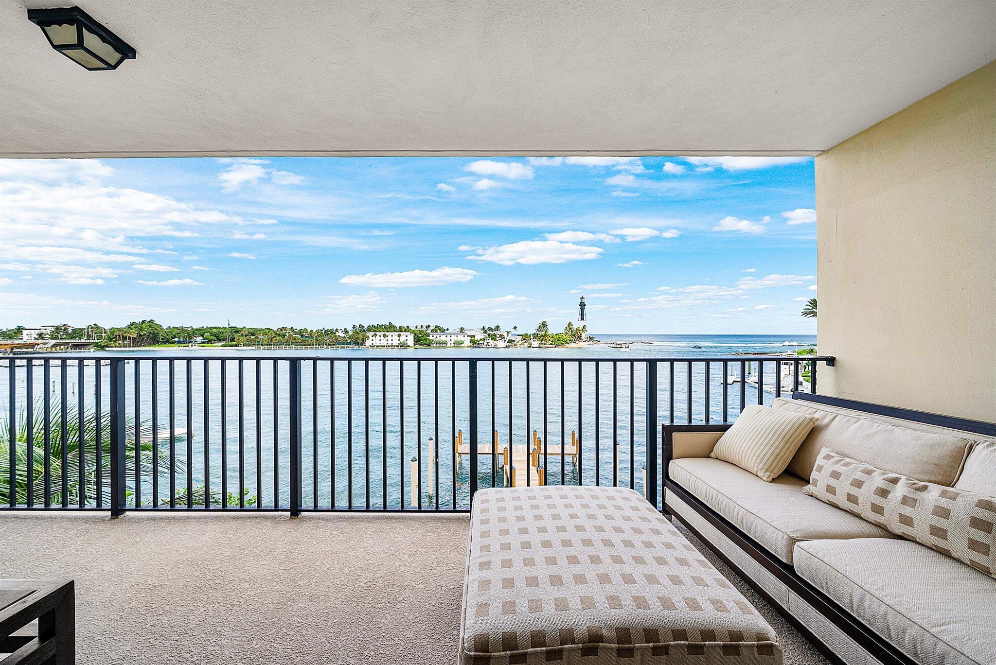 2500 Bay Dr #4a Pompano Beach, FL 33062