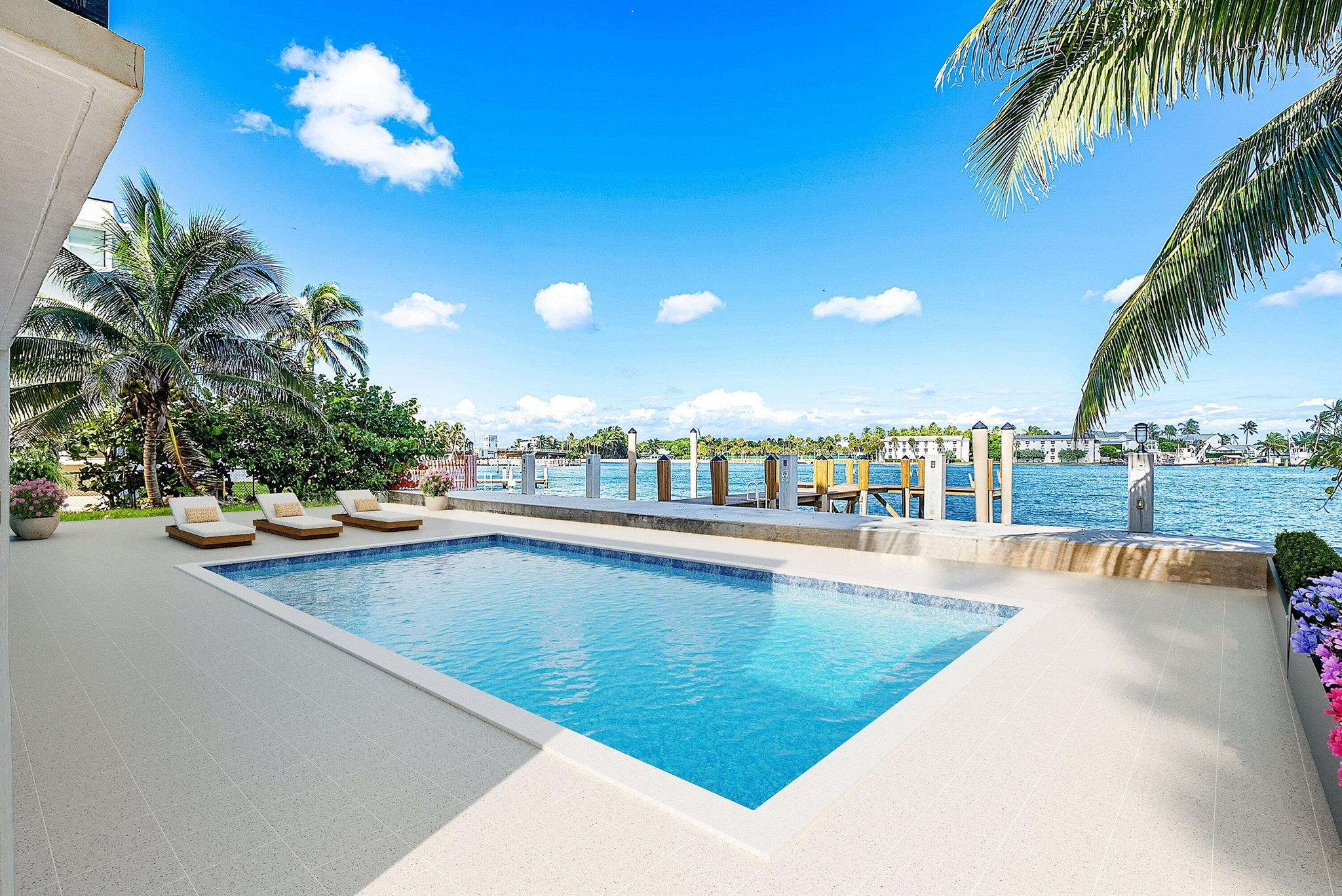 2500 Bay Dr #4a Pompano Beach, FL 33062