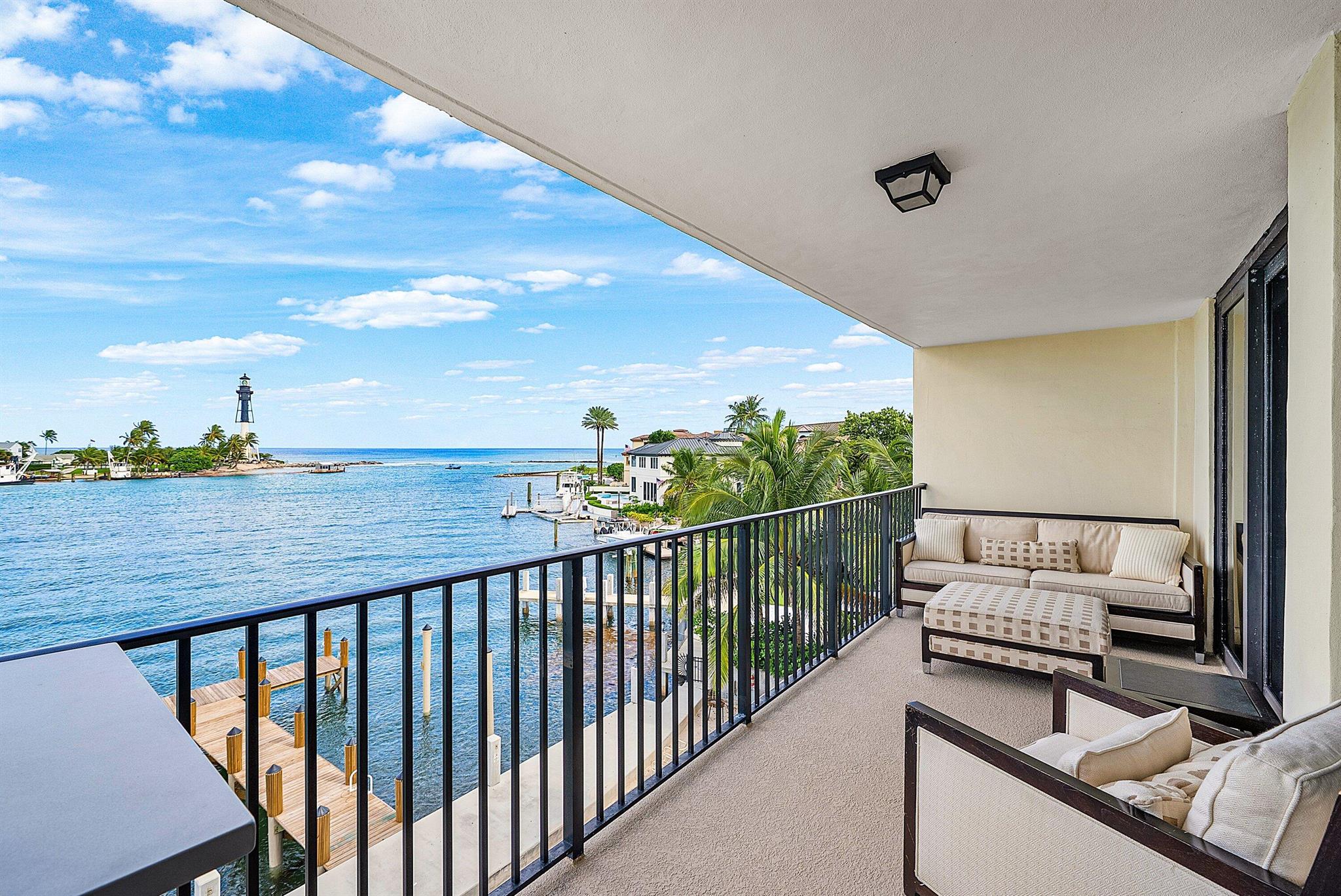 2500 Bay Dr #4a Pompano Beach, FL 33062