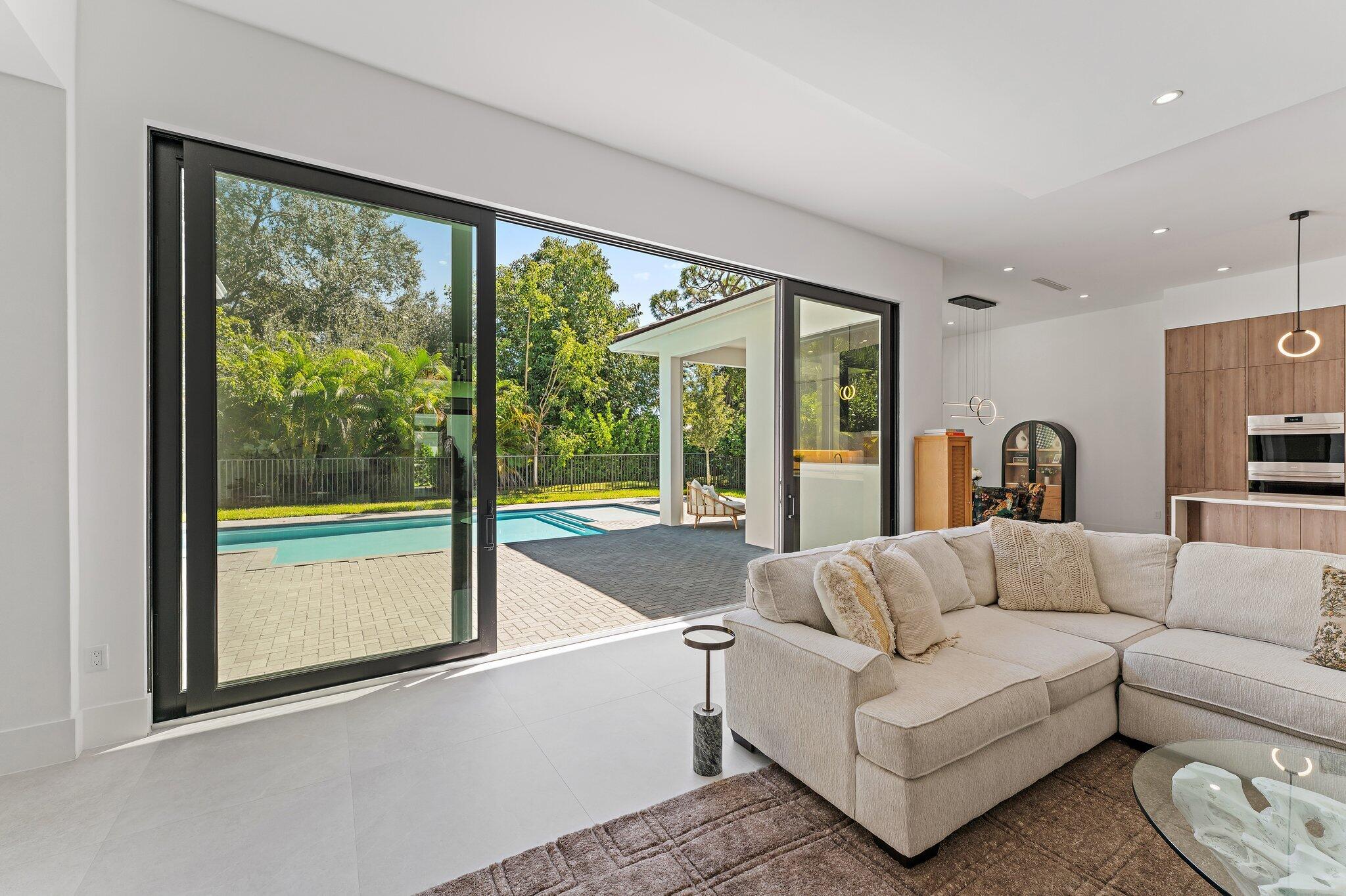 18488 Symphony Ct Jupiter, FL 33458