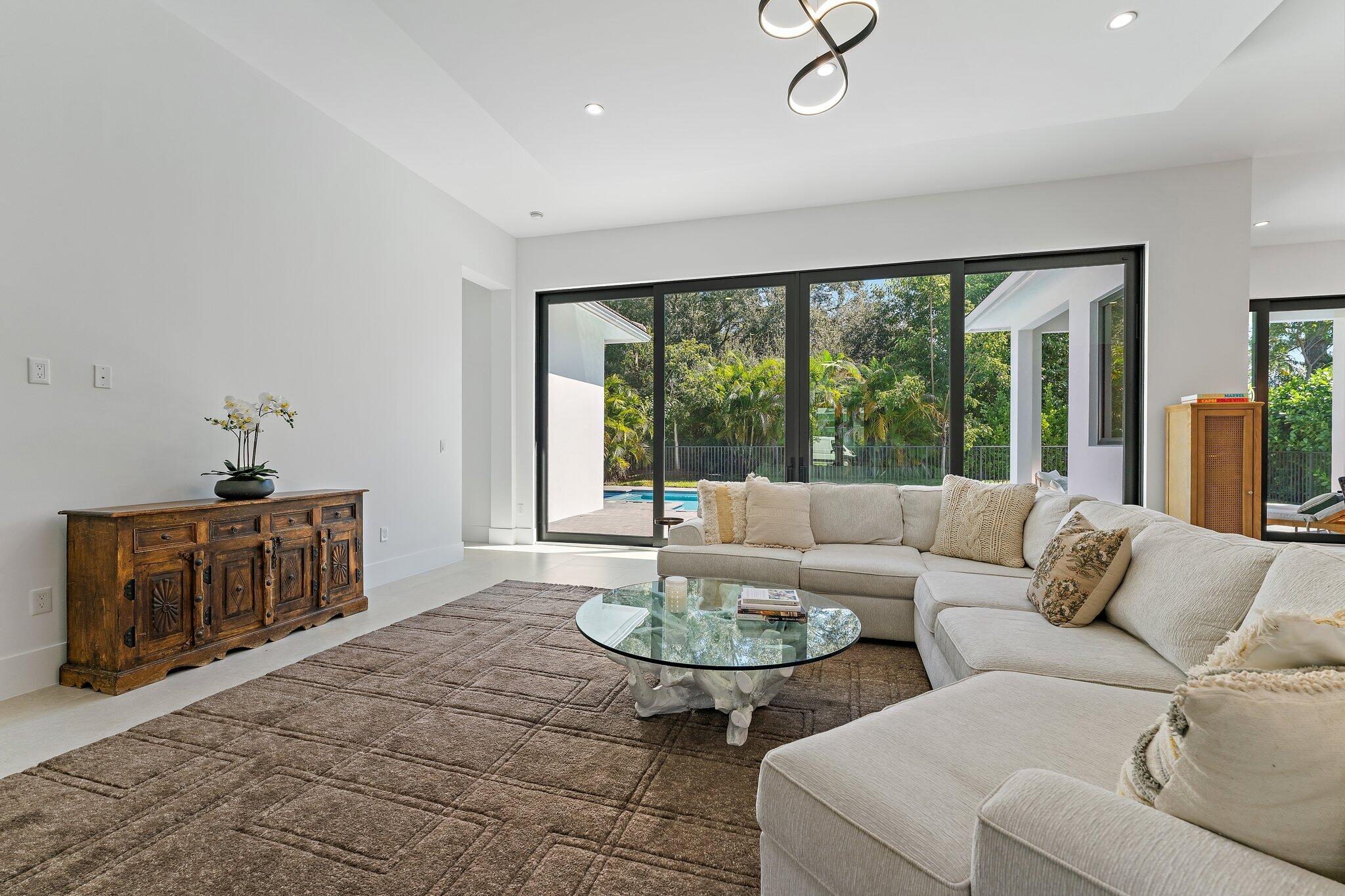 18488 Symphony Ct Jupiter, FL 33458