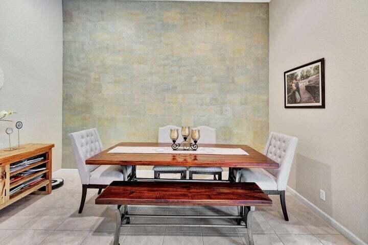 132 Via Castilla Jupiter, FL 33458