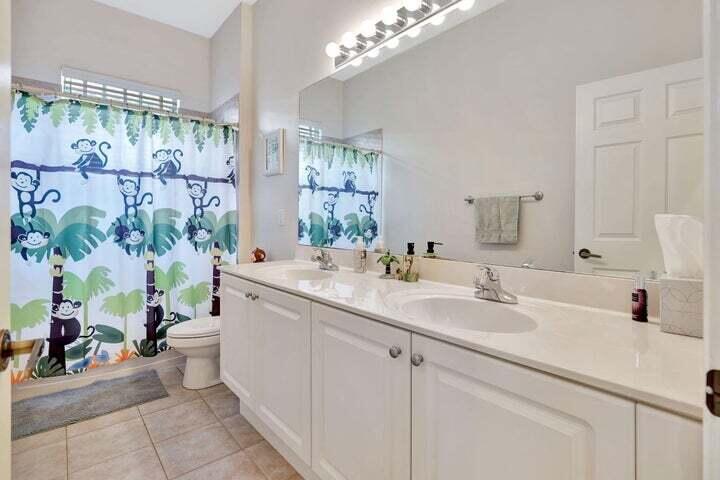 132 Via Castilla Jupiter, FL 33458