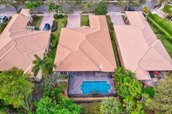 132 Via Castilla Jupiter, FL 33458