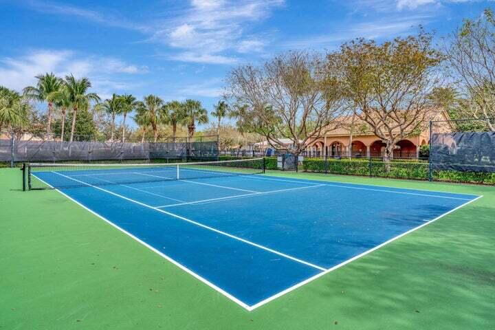 132 Via Castilla Jupiter, FL 33458