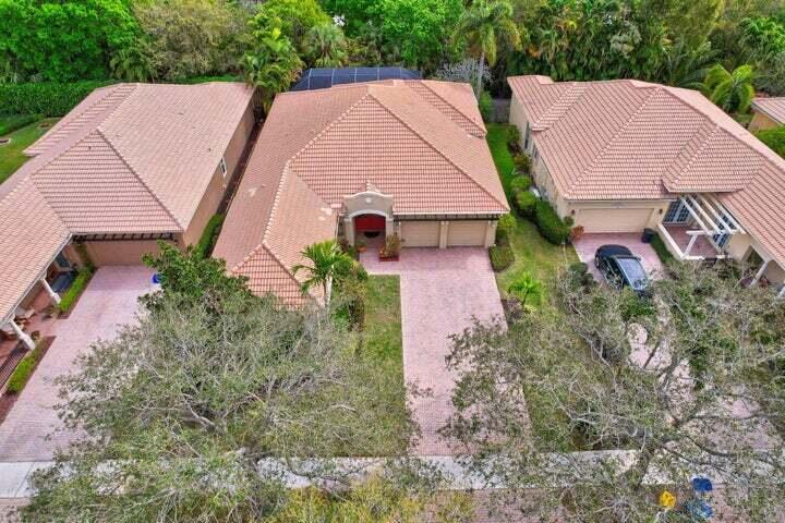 132 Via Castilla Jupiter, FL 33458