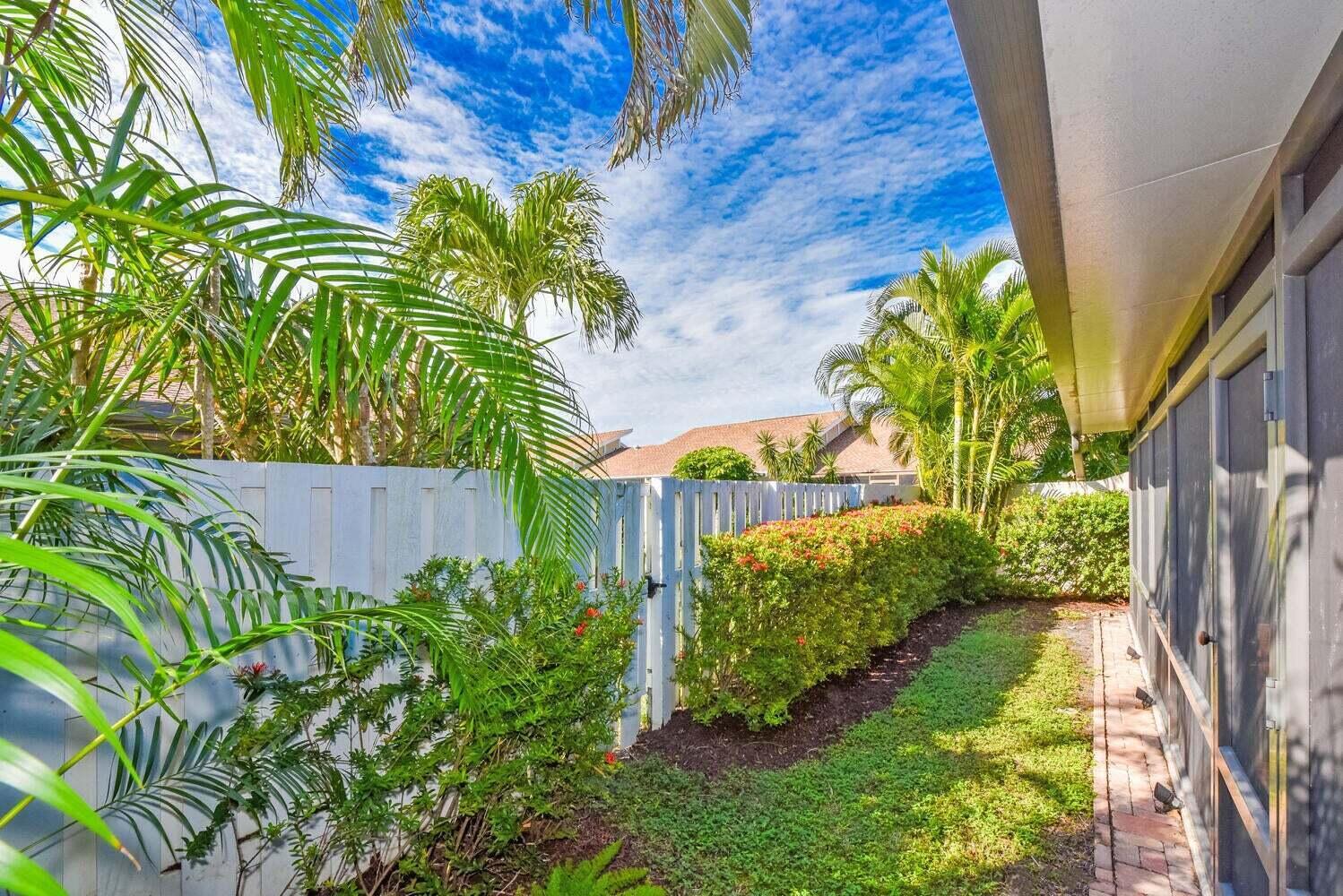 17225 Fownes Cres Jupiter, FL 33477