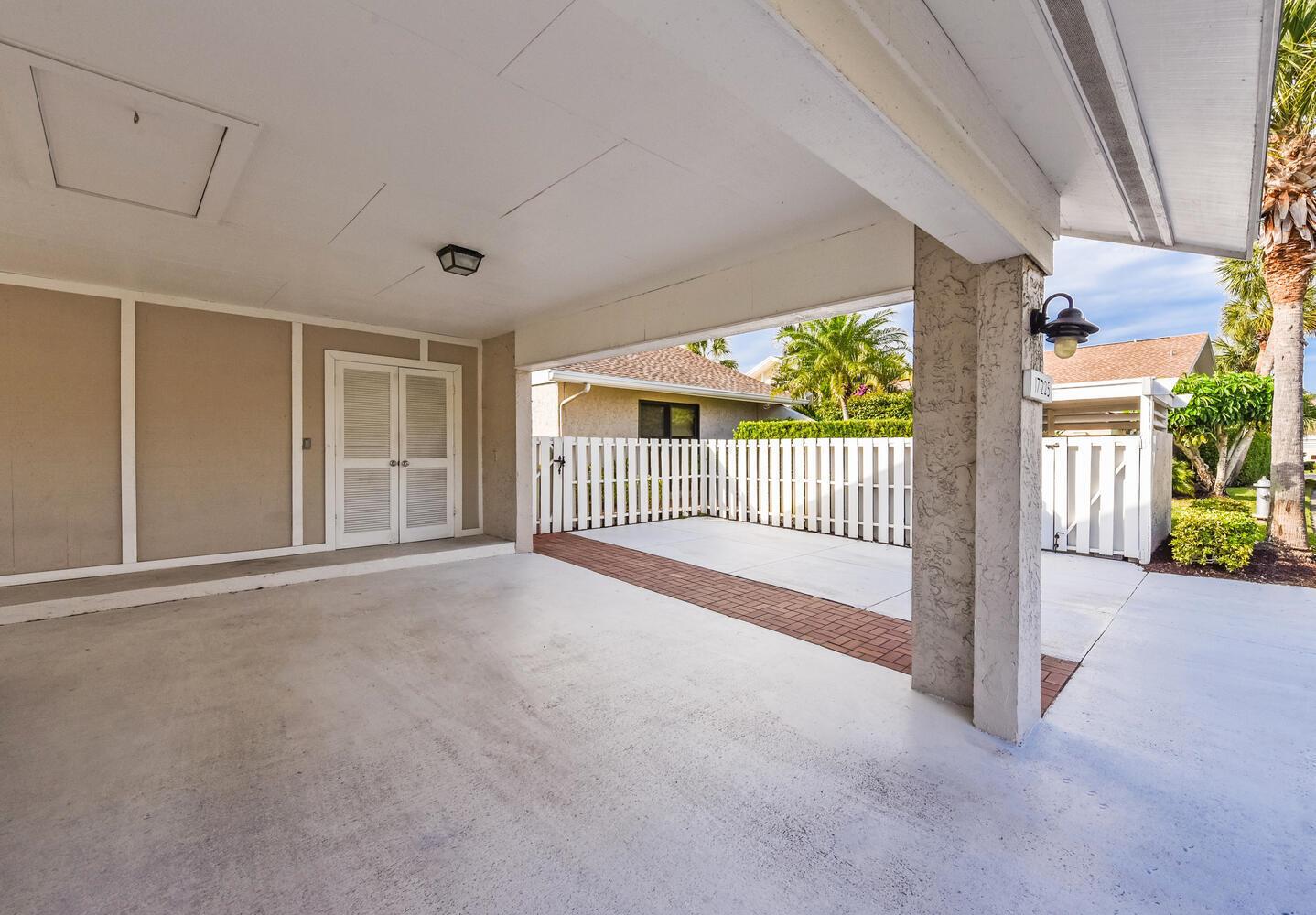 17225 Fownes Cres Jupiter, FL 33477