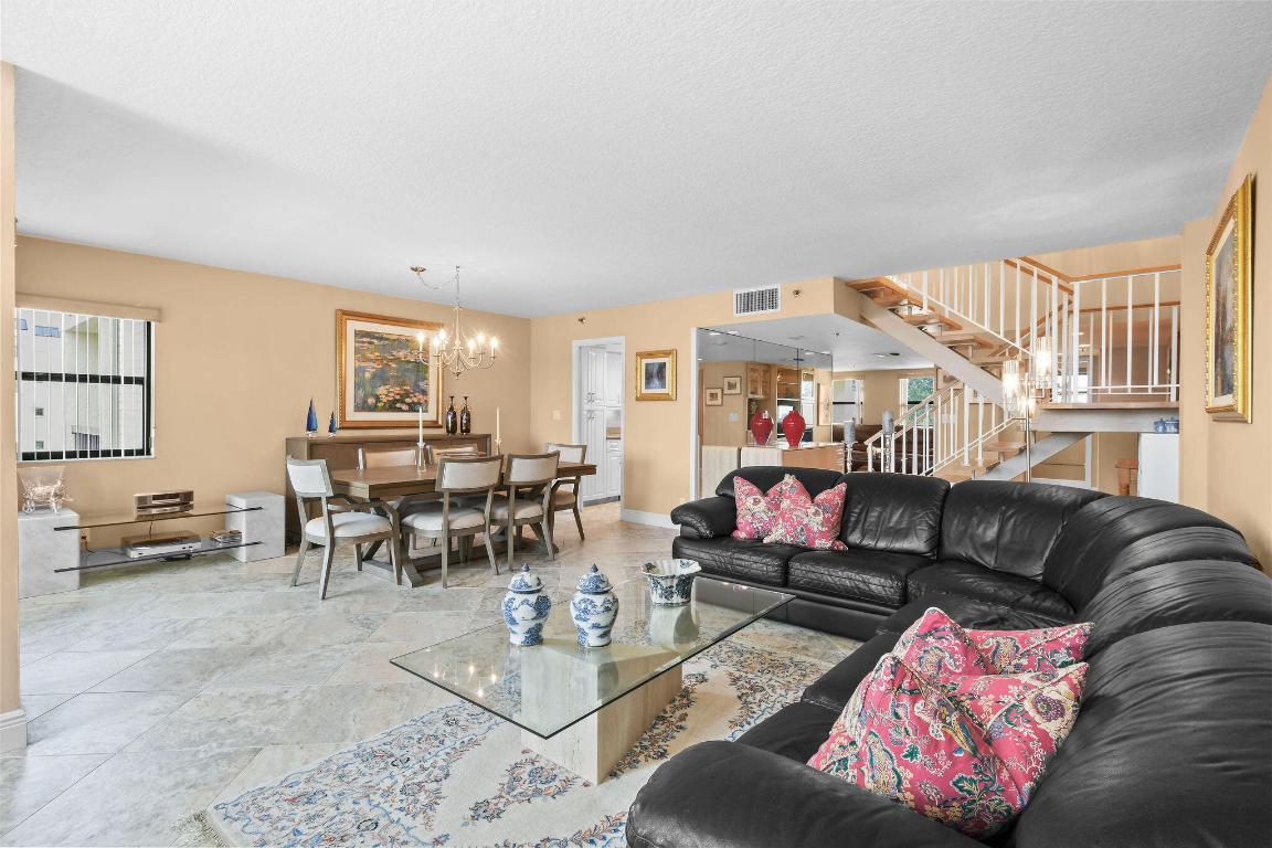 364 Golfview Rd #506 North Palm Beach, FL 33408