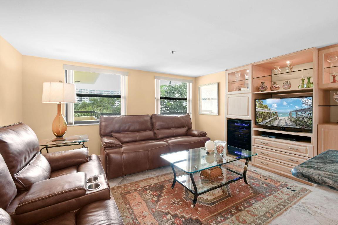 364 Golfview Rd #506 North Palm Beach, FL 33408