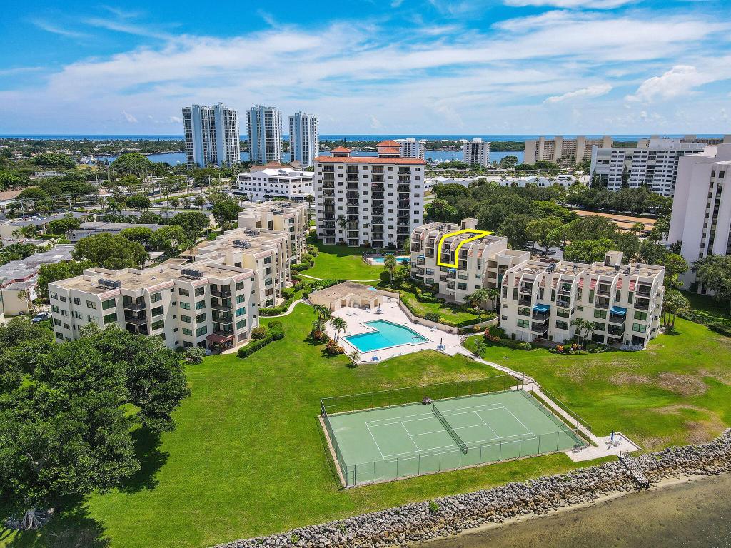 364 Golfview Rd #506 North Palm Beach, FL 33408