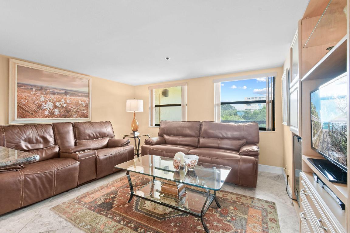 364 Golfview Rd #506 North Palm Beach, FL 33408