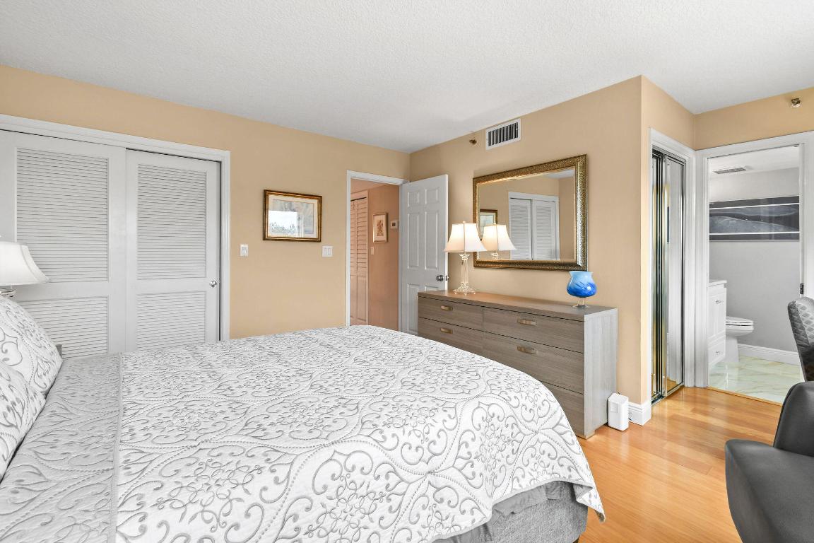 364 Golfview Rd #506 North Palm Beach, FL 33408