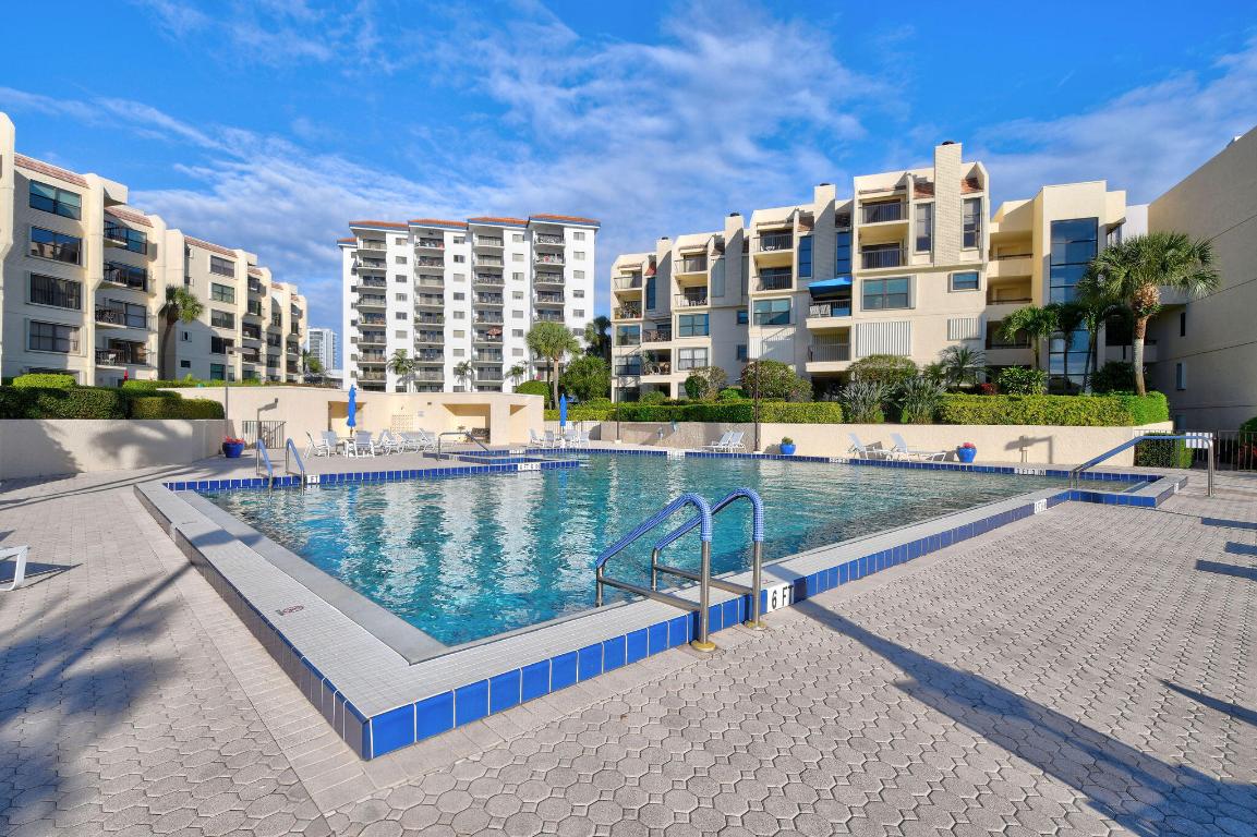 364 Golfview Rd #506 North Palm Beach, FL 33408