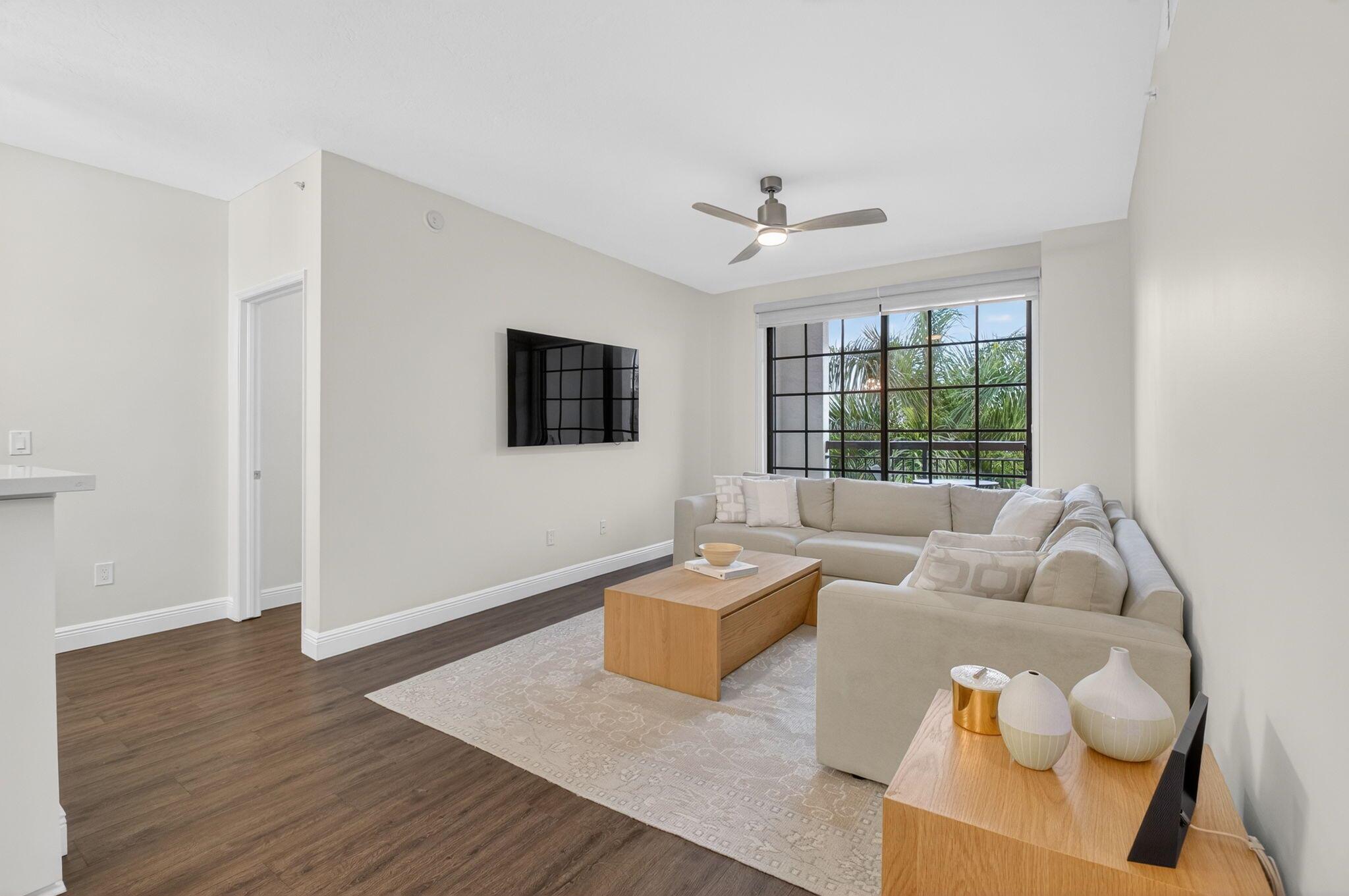 233 S Federal Hwy #423