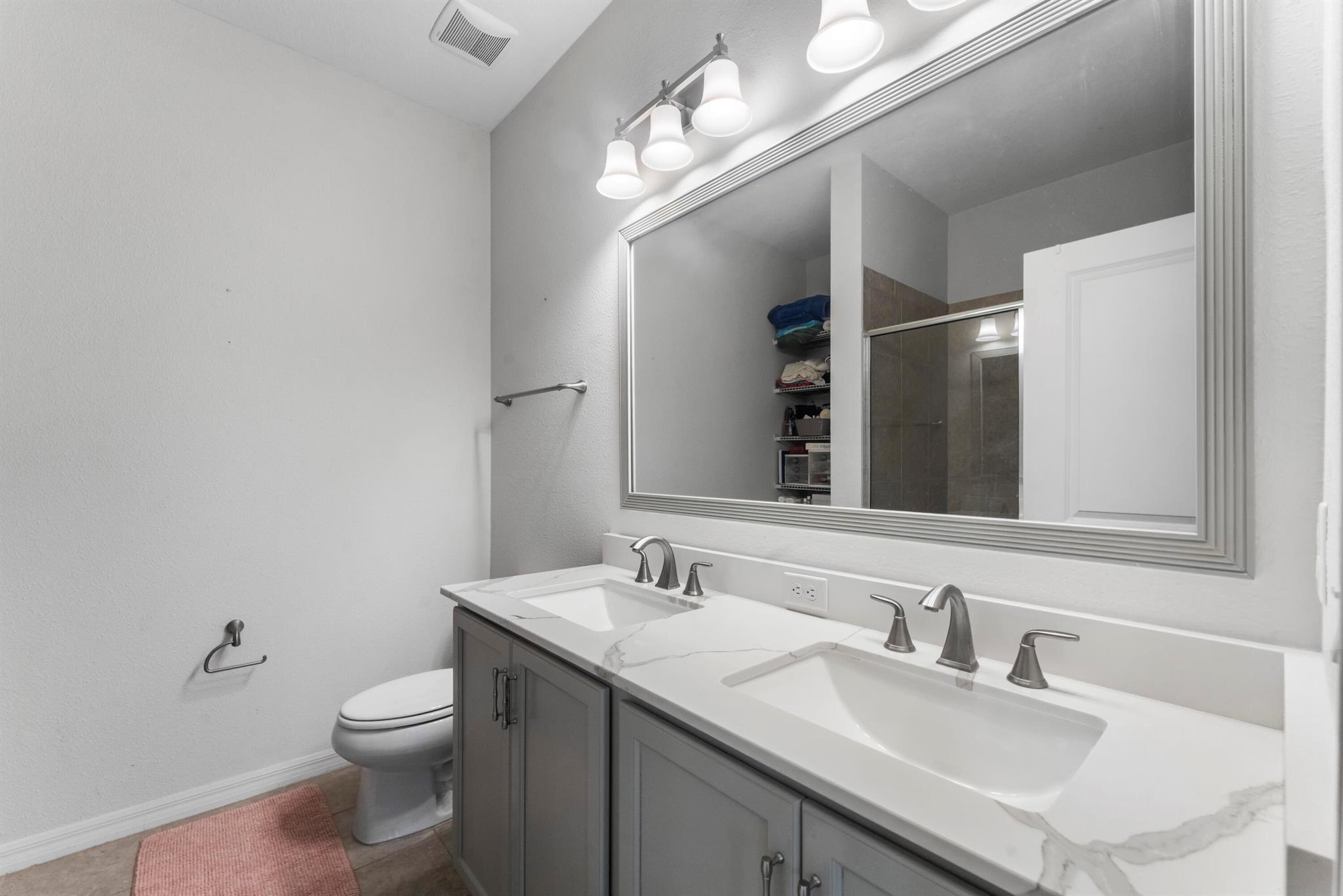 110 65th Ave Bradenton, FL 34203