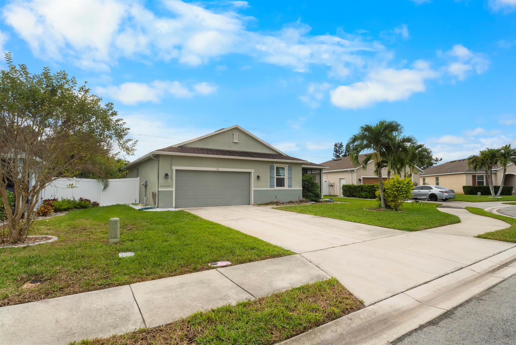 110 65th Ave Bradenton, FL 34203