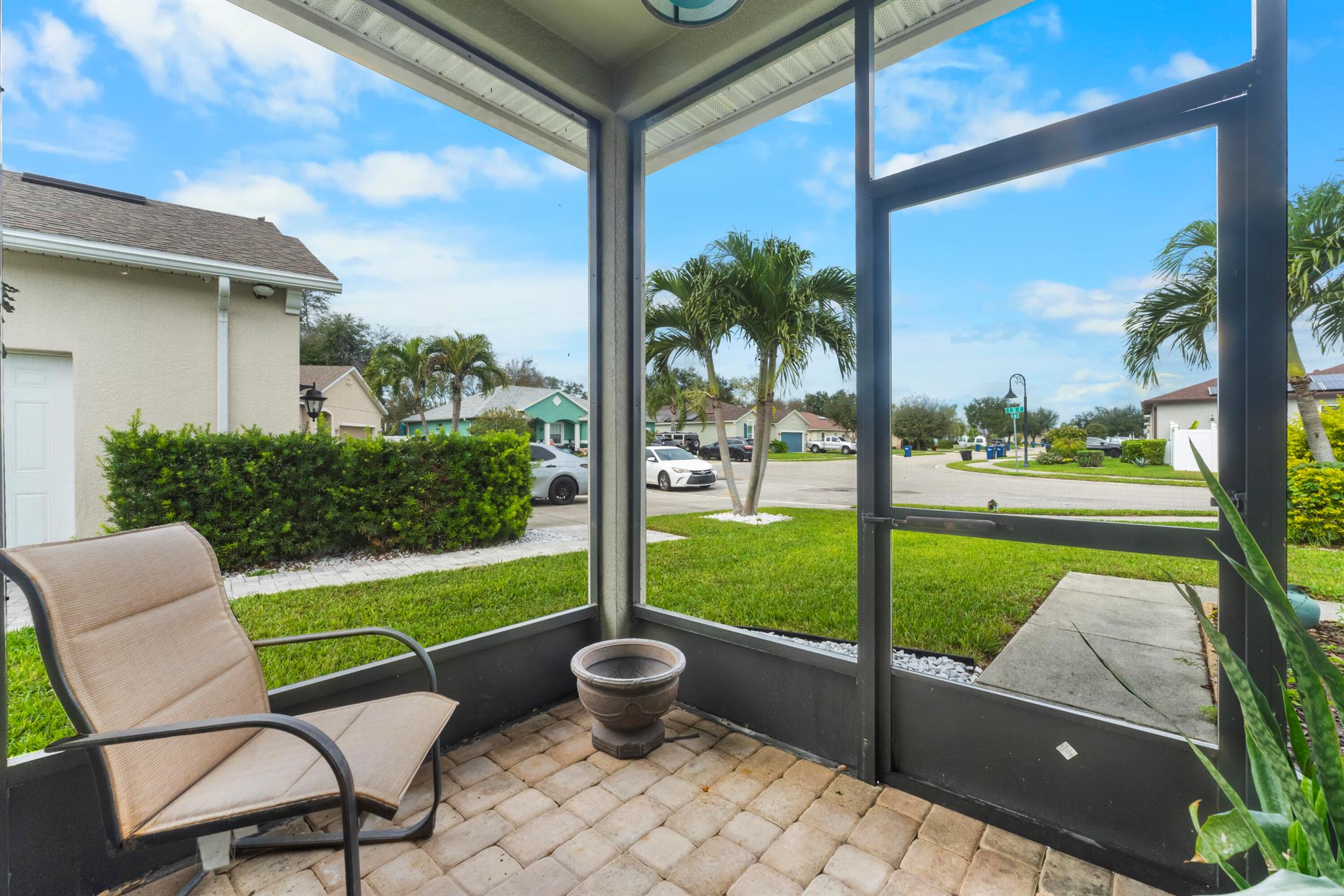 110 65th Ave Bradenton, FL 34203