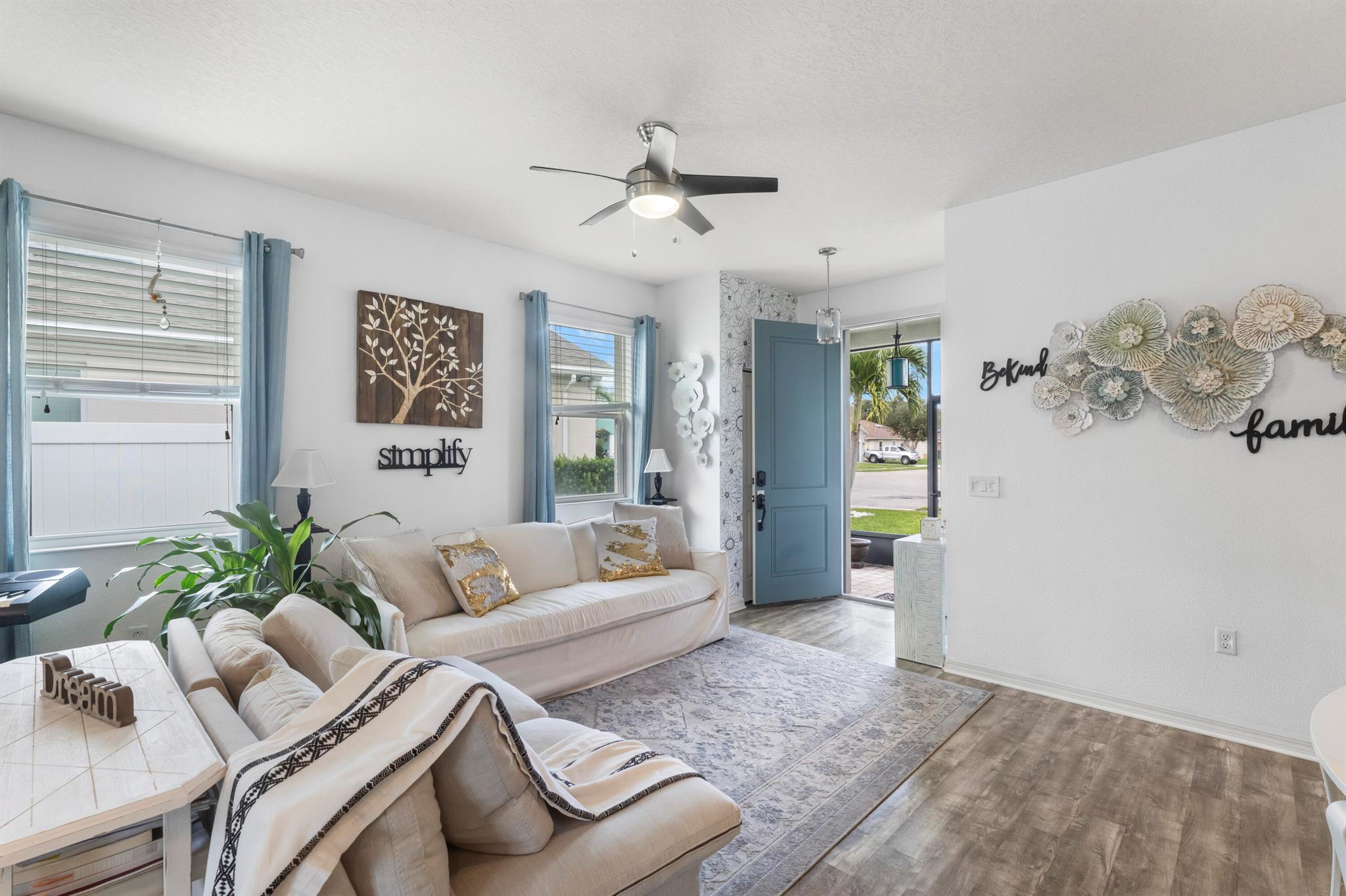 110 65th Ave Bradenton, FL 34203