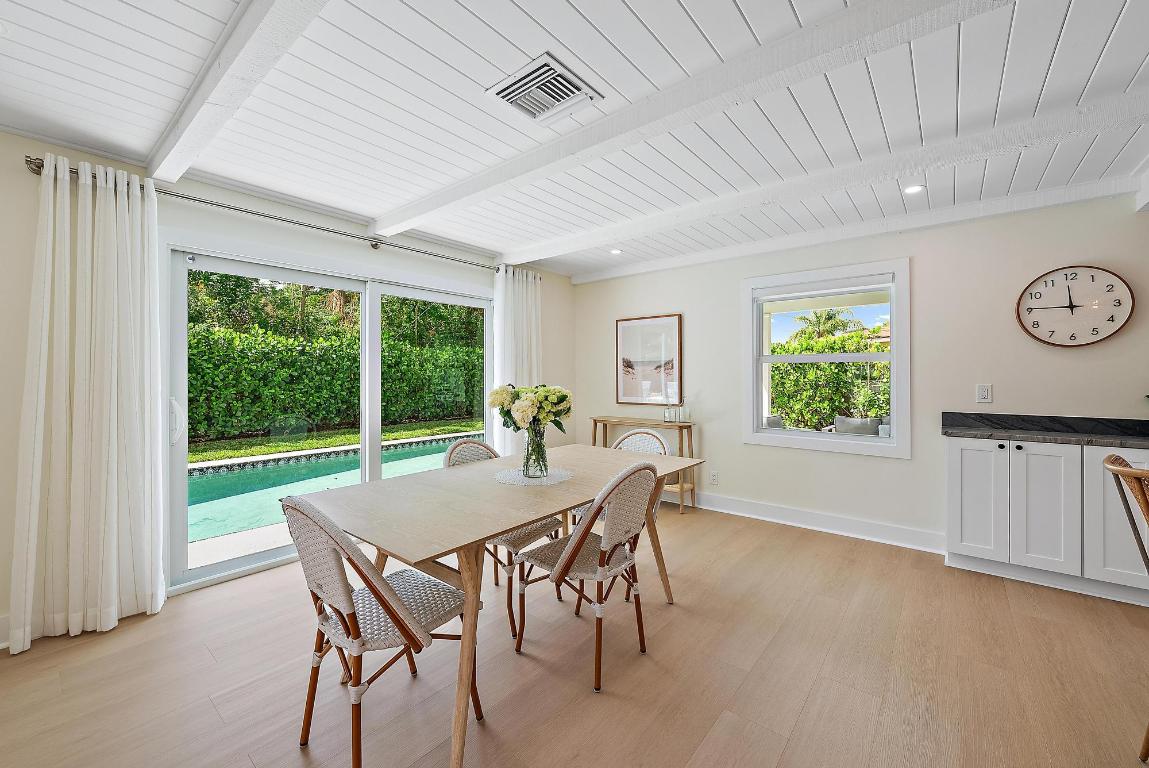 1604 Seabrook Tequesta, FL 33469