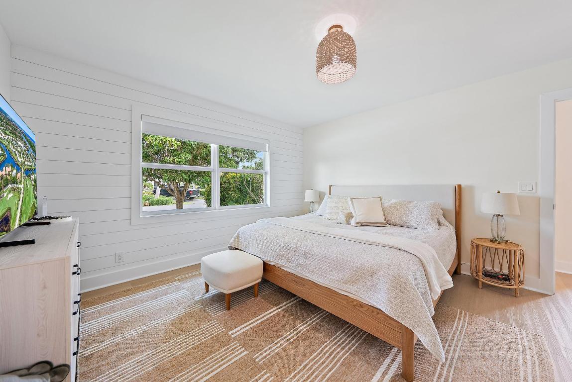 1604 Seabrook Tequesta, FL 33469