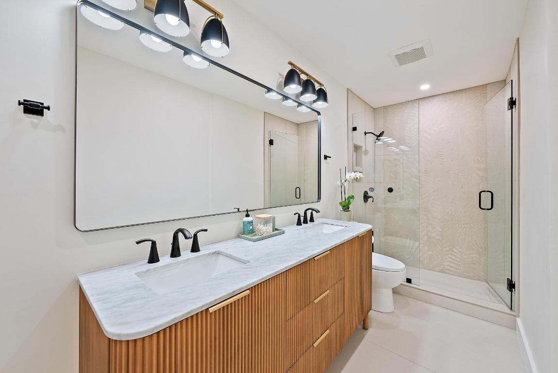 1604 Seabrook Tequesta, FL 33469