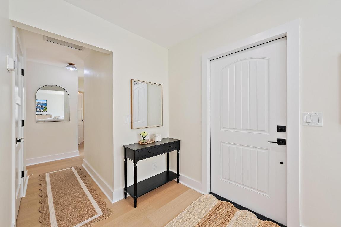 1604 Seabrook Tequesta, FL 33469