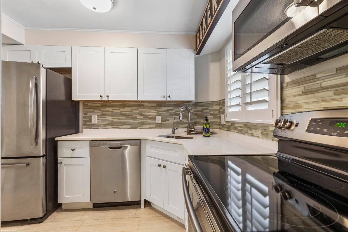 18081 SE Country Clb #7-61