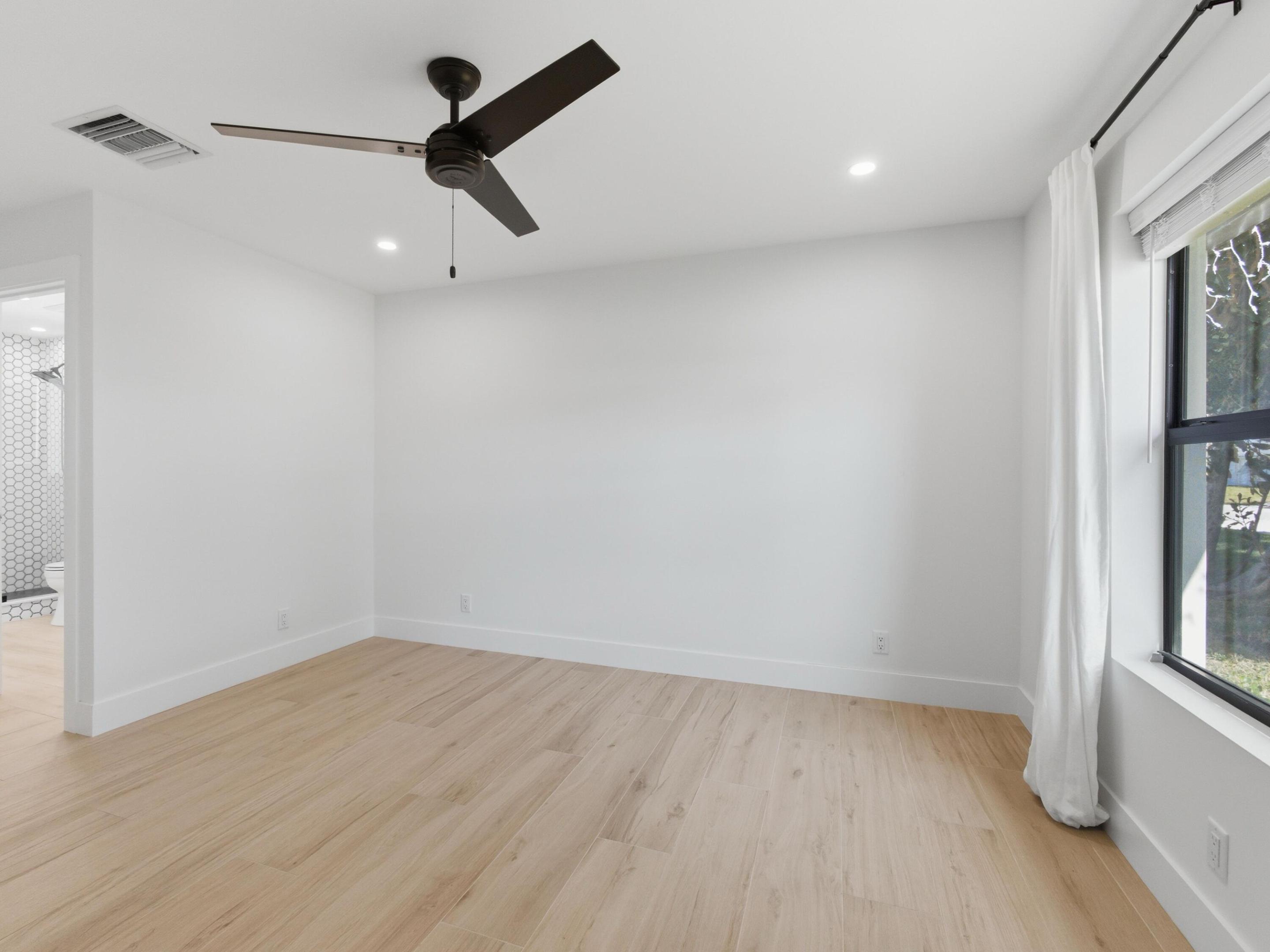 19124 SE Fearnley Jupiter, FL 33469