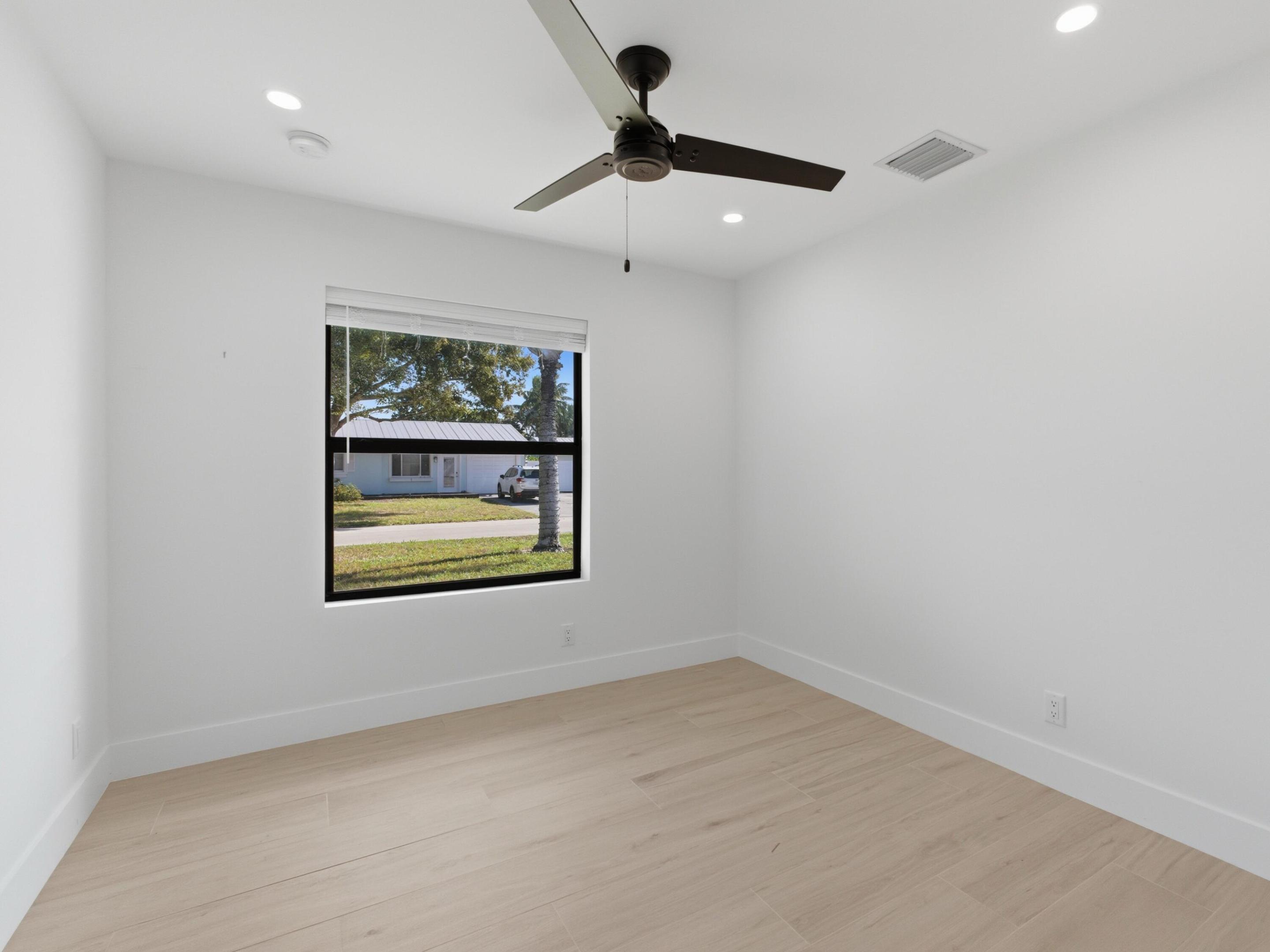 19124 SE Fearnley Jupiter, FL 33469