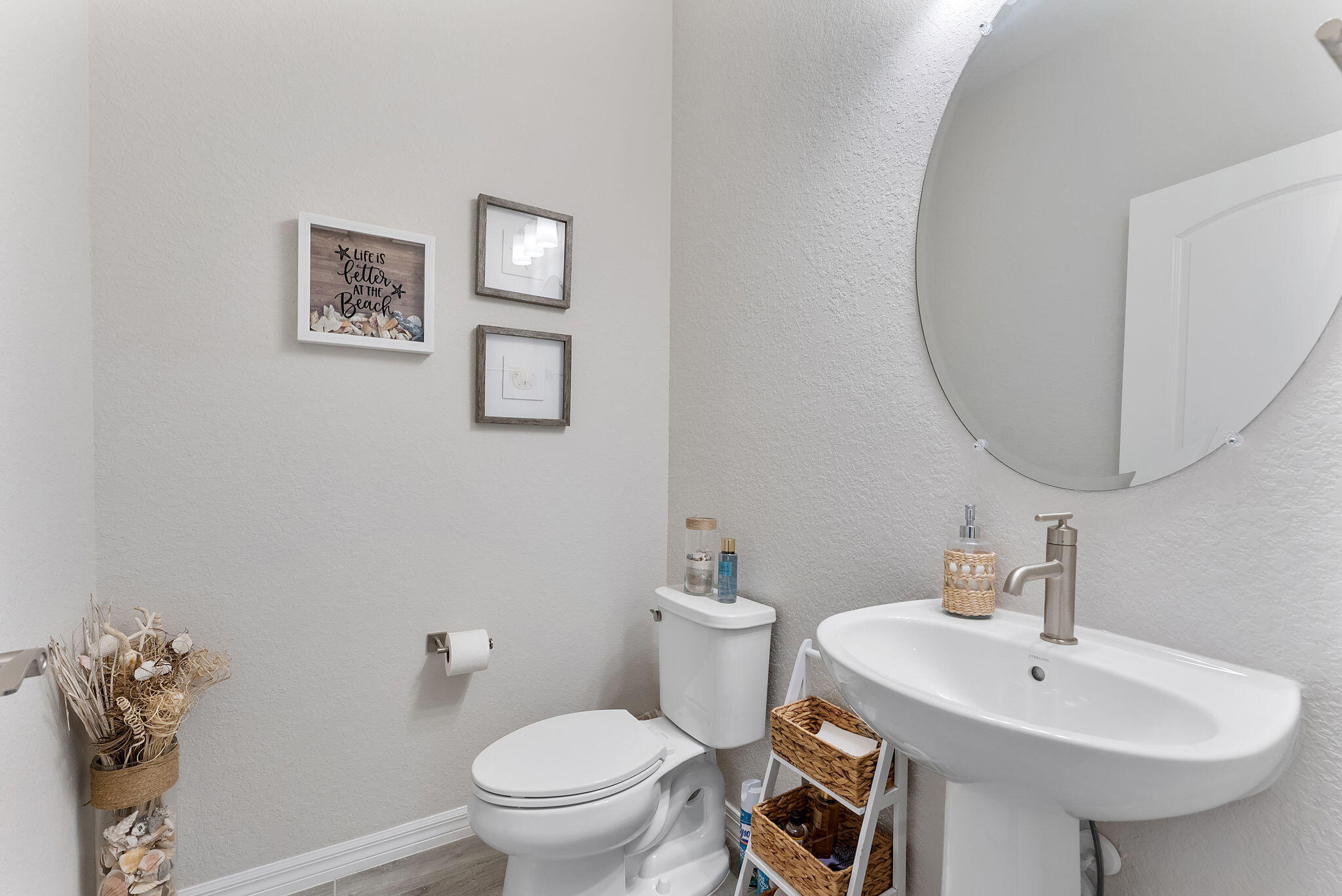 8623 Patron Lake Worth, FL 33467