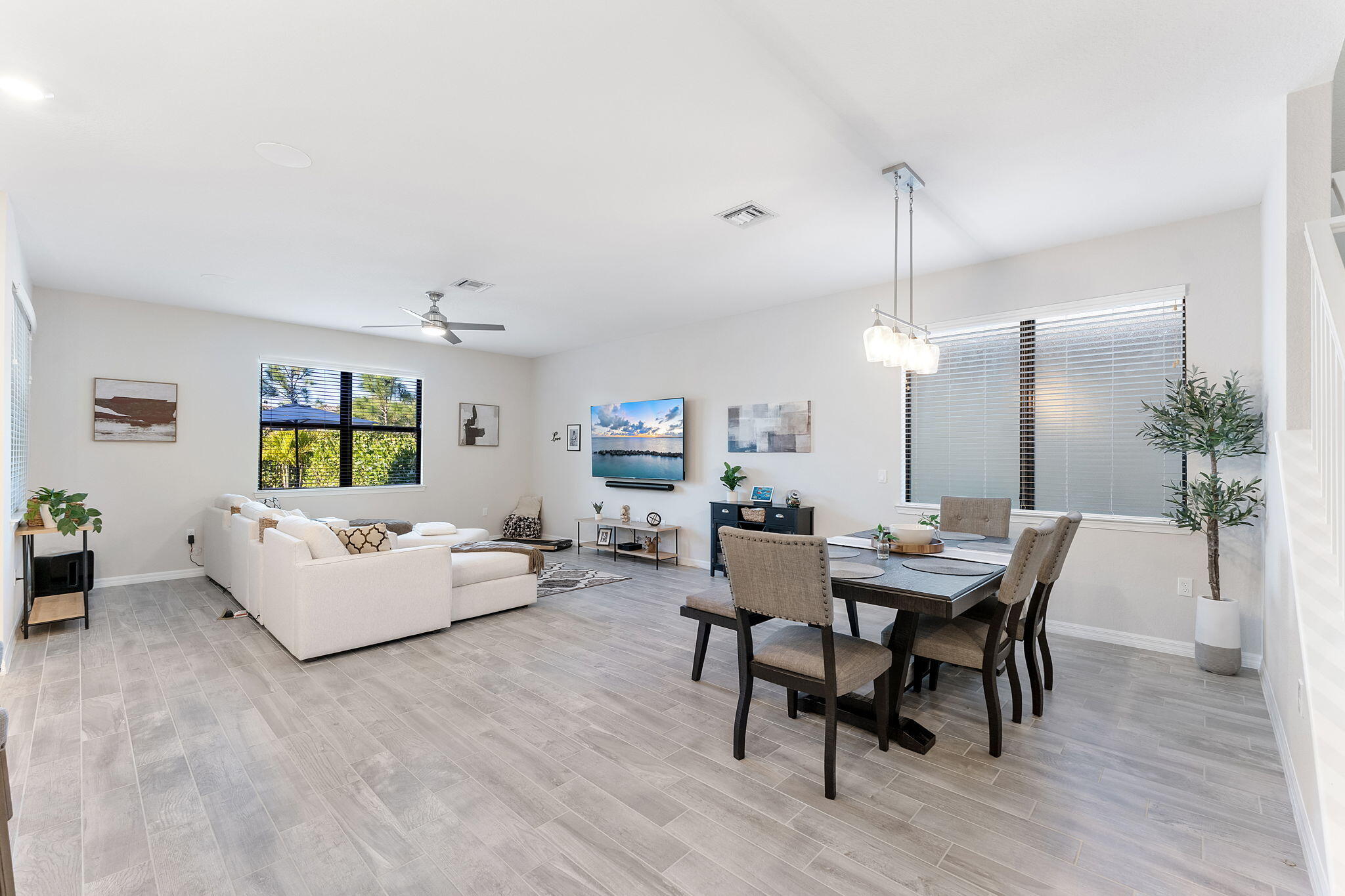 8623 Patron Lake Worth, FL 33467