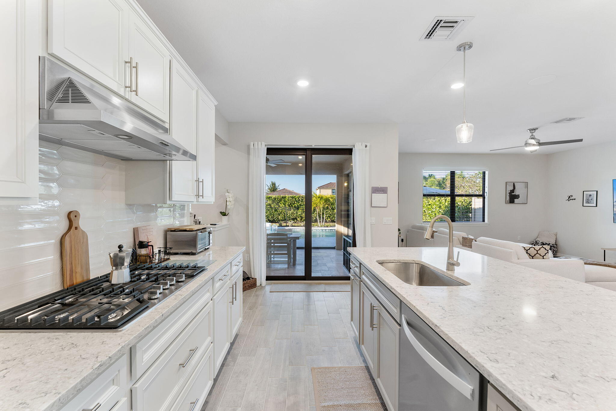 8623 Patron Lake Worth, FL 33467