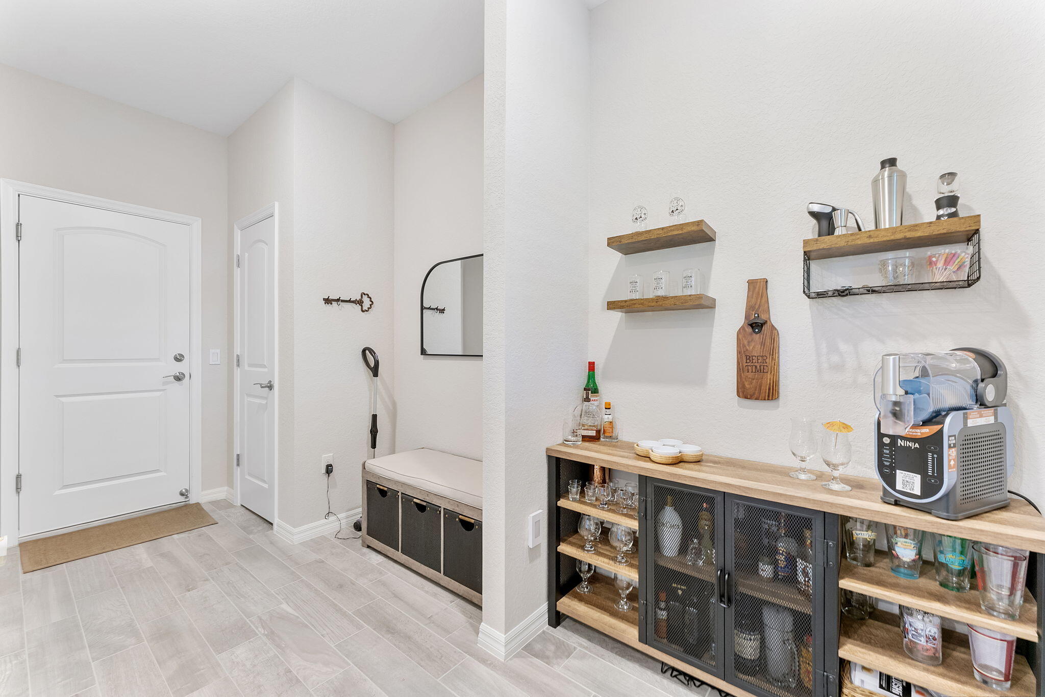 8623 Patron Lake Worth, FL 33467