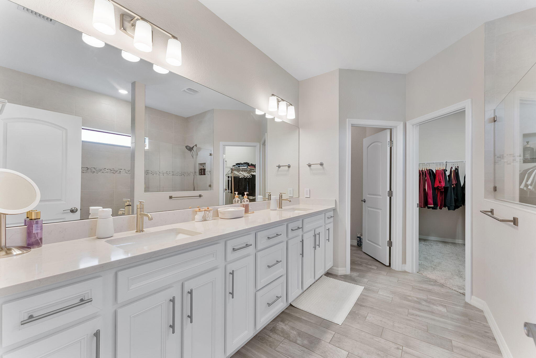 8623 Patron Lake Worth, FL 33467