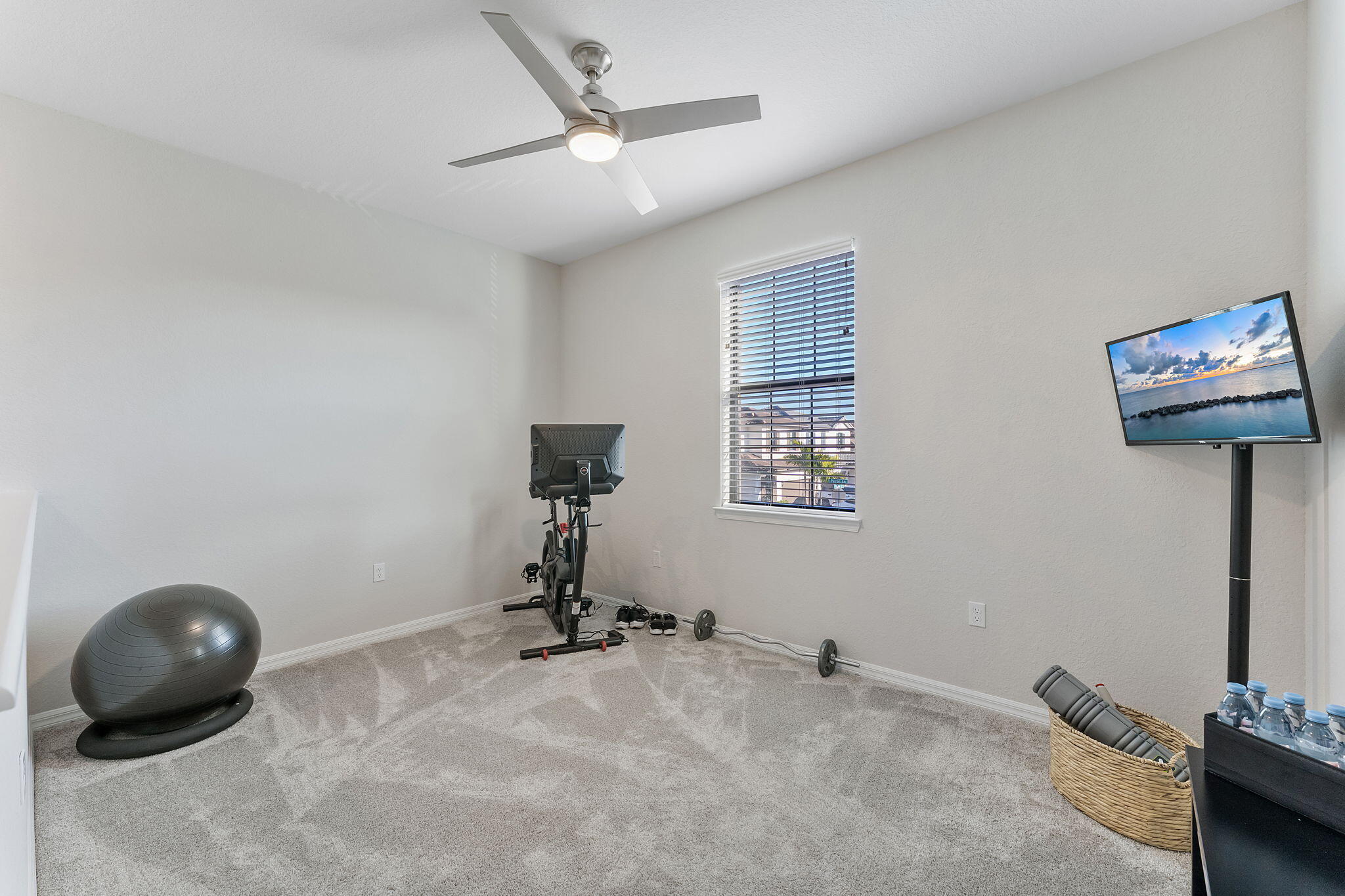 8623 Patron Lake Worth, FL 33467