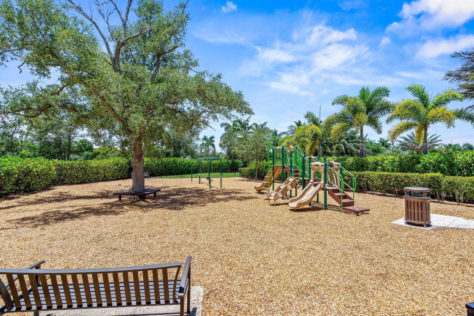 8623 Patron Lake Worth, FL 33467